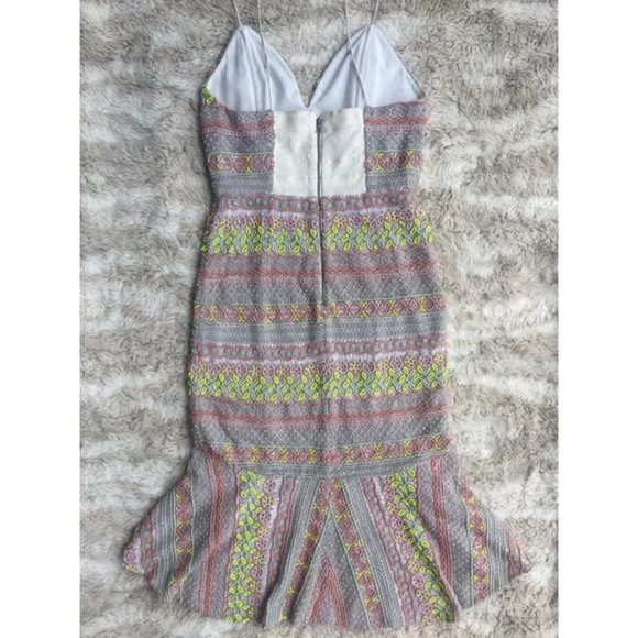 Alice + Olivia Beaded Amina Dress - Picture 4 of 16